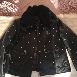 ROCAWEAR Bomber. 40.00 studded Fur collar. Beautiful..
